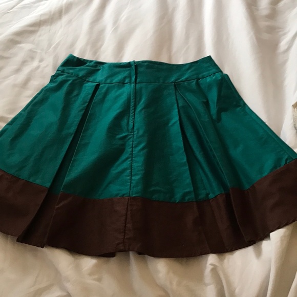 H&M pleated colorblock skirt - Picture 3 of 4